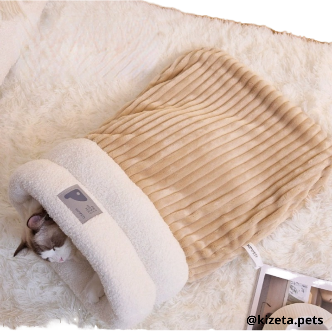 CAMA PREMIUM TIPO SACO DE DORMIR  PARA GATOS MODELO CAPRI HASTA 6KG (54X45CM)